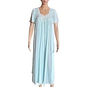 Miss Elaine ~ Small ~ Vintage (70’s) ~ Blue W/ White Floral Lace Nightgown ~New